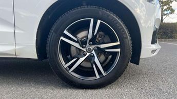 Volvo XC60 2.0 B4D R DESIGN 5dr Geartronic
