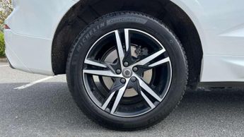 Volvo XC60 2.0 B4D R DESIGN 5dr Geartronic