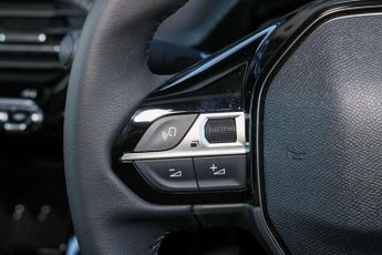 Peugeot 208 1.2 PureTech 100 Allure 5dr