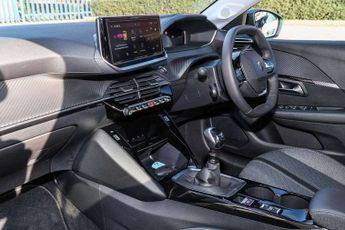 Peugeot 208 1.2 PureTech 100 Allure 5dr