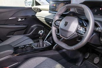 Peugeot 208 1.2 PureTech 100 Allure 5dr