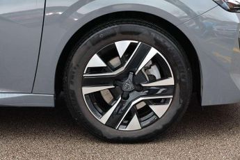 Peugeot 208 1.2 PureTech 100 Allure 5dr