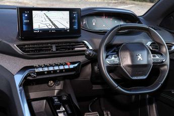Peugeot 3008 1.2 PureTech Allure Premium+ 5dr EAT8