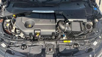 Land Rover Range Rover Evoque 2.0 D150 R-Dynamic 5dr 2WD
