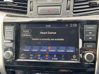 Nissan Navara Double Cab Pick Up Tekna 2.3dCi 190 TT 4WD Auto