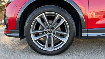 Audi Q3 35 TDI Black Edition 5dr S Tronic