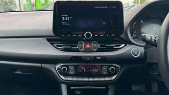Hyundai i30 Tourer 1.0T GDi Premium 5dr DCT