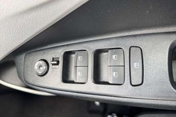 Hyundai i10 1.0 MPi Premium 5dr