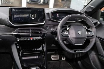 Peugeot 208 1.2 Hybrid 136 GT 5dr e-DSC6