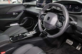 Peugeot 208 1.2 Hybrid 136 GT 5dr e-DSC6