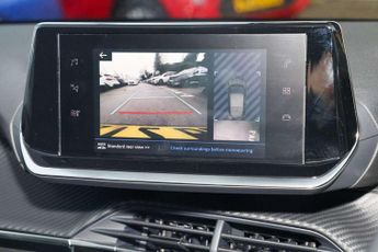 Peugeot 208 1.2 PureTech 100 Allure Premium + 5dr