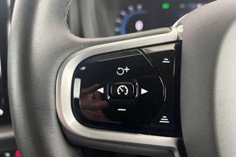 Volvo XC60 2.0 B5P R DESIGN 5dr AWD Geartronic