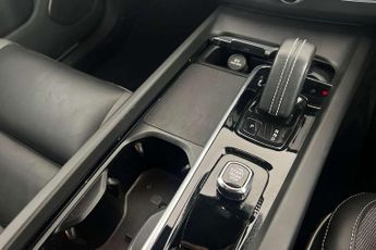 Volvo XC60 2.0 B5P R DESIGN 5dr AWD Geartronic