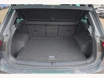 Volkswagen Tiguan 2.0 TDi 190 4Motion R-Line Tech 5dr DSG