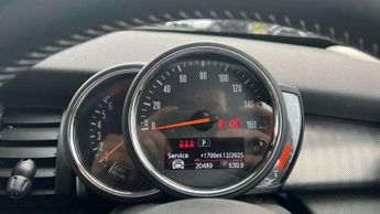MINI Hatchback 5dr 1.5 Cooper Exclusive II 5dr Auto