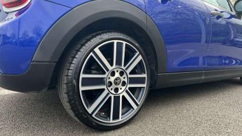 MINI Hatchback 5dr 1.5 Cooper Exclusive II 5dr Auto