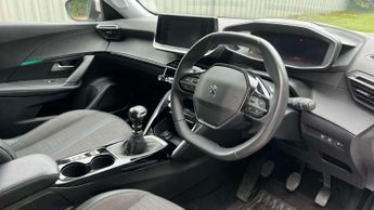 Peugeot 2008 1.2 PureTech 130 Allure Premium 5dr