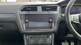 Volkswagen Tiguan 2.0 TDi 150 4Motion R-Line Tech 5dr DSG