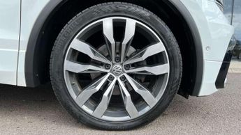 Volkswagen Tiguan 2.0 TDi 150 4Motion R-Line Tech 5dr DSG