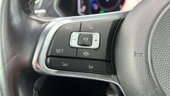 Volkswagen Tiguan 2.0 TDi 150 4Motion R-Line Tech 5dr DSG