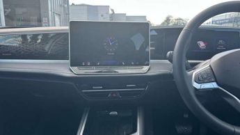 Volkswagen Passat Estate 1.5 TSI eHybrid Elegance 5dr DSG