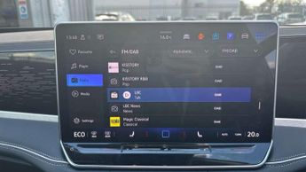 Volkswagen Passat Estate 1.5 TSI eHybrid Elegance 5dr DSG