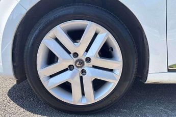 Renault Clio 1.0 TCe 100 Play 5dr