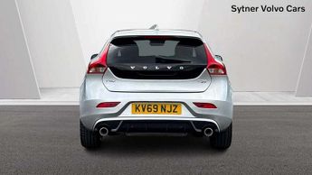 Volvo V40 T3 [152] R DESIGN Edition 5dr