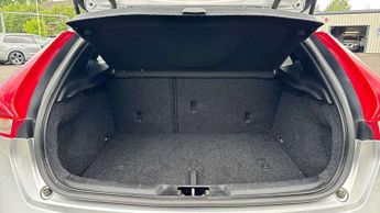 Volvo V40 T3 [152] R DESIGN Edition 5dr