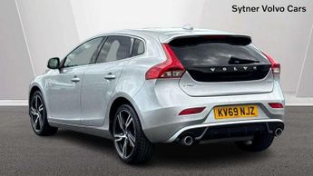 Volvo V40 T3 [152] R DESIGN Edition 5dr