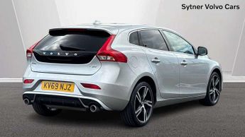 Volvo V40 T3 [152] R DESIGN Edition 5dr