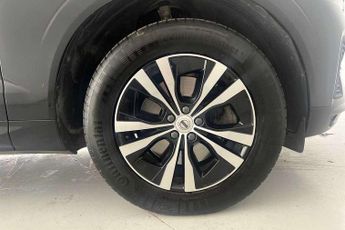 Volvo XC60 2.0 B5P Core 5dr AWD Geartronic