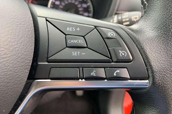 Nissan Juke 1.6 Hybrid N-Connecta 5dr Auto