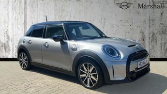 MINI Hatch 2.0 Cooper S Classic 5dr Auto [Comfort/Nav Pack]