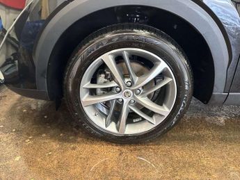 MG HS 1.5 T-GDI Exclusive 5dr DCT