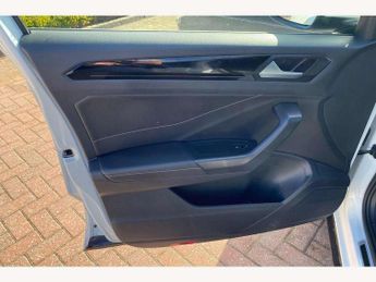 Volkswagen T-Roc 1.5 TSI R-Line 5dr DSG
