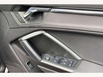 Audi Q3 35 TFSI Black Edition 5dr S Tronic