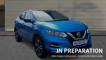 Nissan Qashqai 1.3 DiG-T N-Connecta 5dr [Glass Roof Pack]