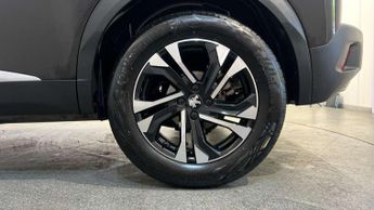 Peugeot 2008 1.2 PureTech 130 Allure Premium 5dr