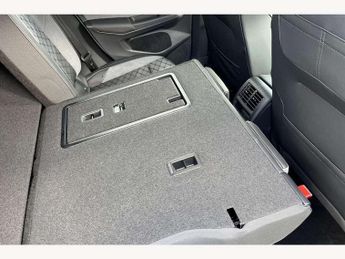 Volkswagen Golf 1.5 eTSI 150 R-Line 5dr DSG