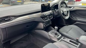 Ford Focus 1.0 EcoBoost Hybrid mHEV 125 Titanium X Ed 5dr