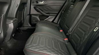 Ford Focus 1.0 EcoBoost ST-Line Vignale 5dr