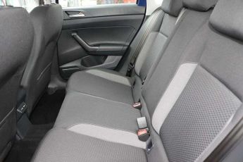 Volkswagen Polo 1.0 Life 5dr