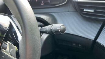 Peugeot 2008 1.2 PureTech 130 Allure 5dr