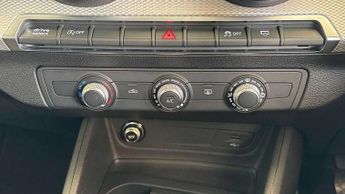 Audi Q2 30 TFSI Technik 5dr