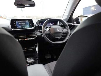 Peugeot 208 1.2 PureTech 100 Allure Premium 5dr EAT8
