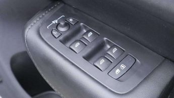 Volvo XC60 2.0 T6 [350] RC PHEV Plus Dark 5dr AWD Geartronic