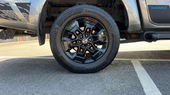 Nissan Navara Double Cab Pick Up N-Guard 2.3dCi 190 TT 4WD Auto