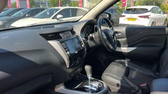 Nissan Navara Double Cab Pick Up N-Guard 2.3dCi 190 TT 4WD Auto