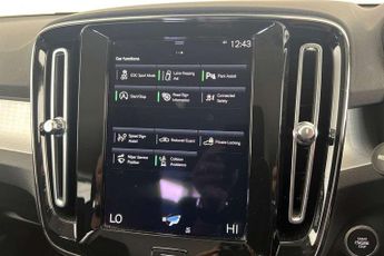 Volvo XC40 1.5 T3 [163] Momentum 5dr